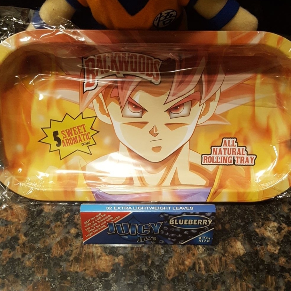 Backwood Rolling Tray SSG Red Goku - Picture 2 of 5